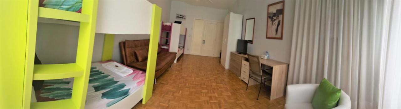 Pension Pamplonabeds Bagian luar foto