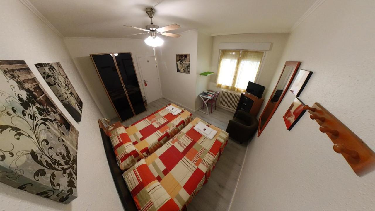 Pension Pamplonabeds Bagian luar foto