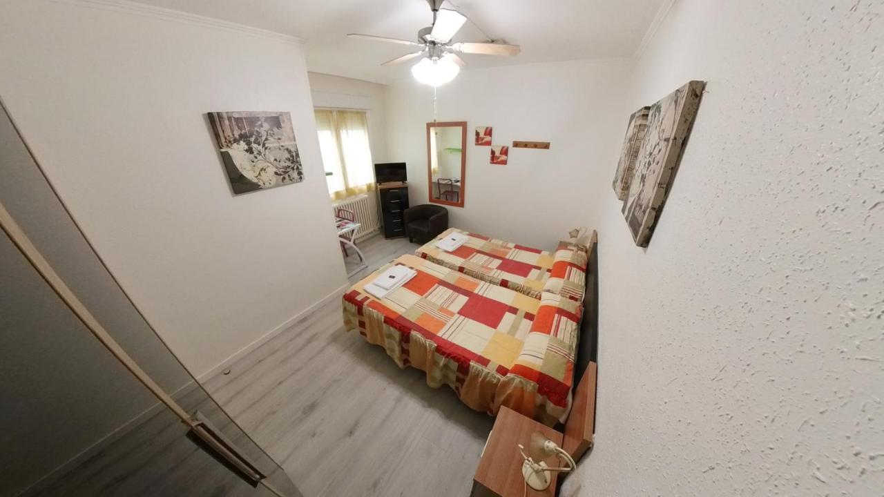 Pension Pamplonabeds Bagian luar foto
